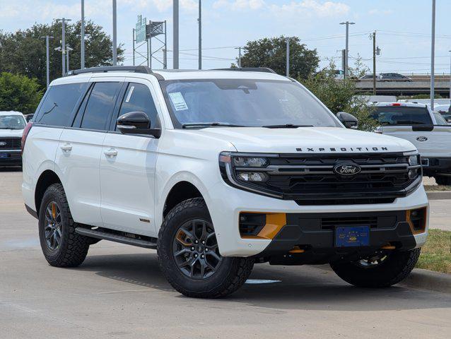 new 2025 Ford Expedition car, priced at $85,385