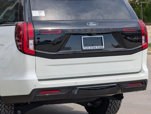 new 2025 Ford Expedition car, priced at $85,385