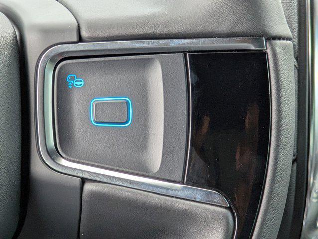 new 2025 Ford Expedition car, priced at $85,385