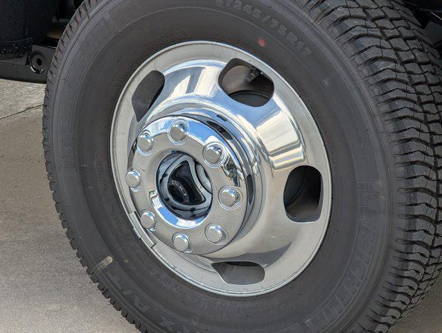 new 2025 Ford F-350 car, priced at $73,310