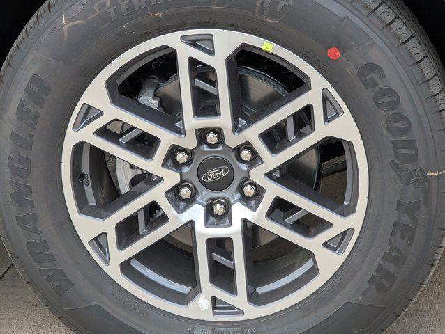 new 2025 Ford Expedition car, priced at $69,493