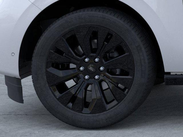 new 2025 Ford Expedition car, priced at $80,795