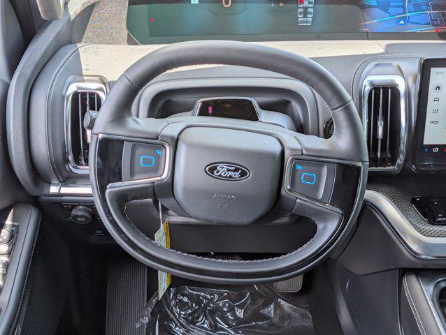 new 2025 Ford Expedition car, priced at $78,371