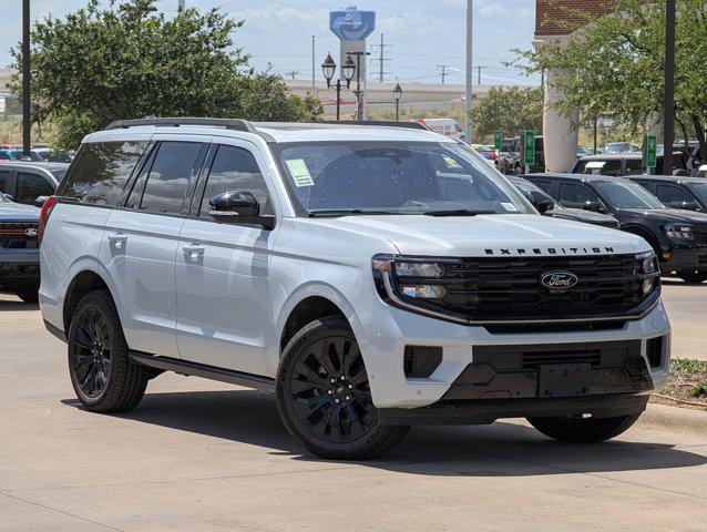 new 2025 Ford Expedition car, priced at $78,371