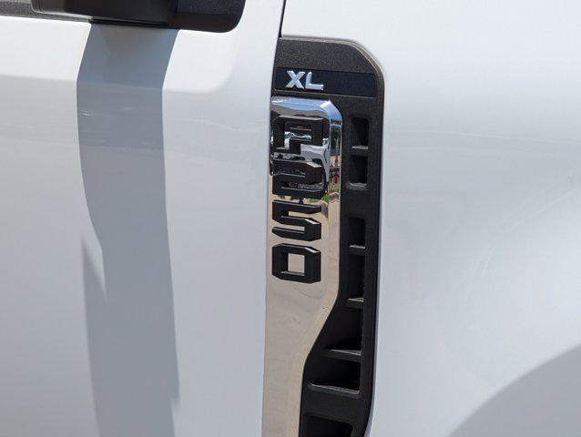 new 2025 Ford F-250 car, priced at $52,500