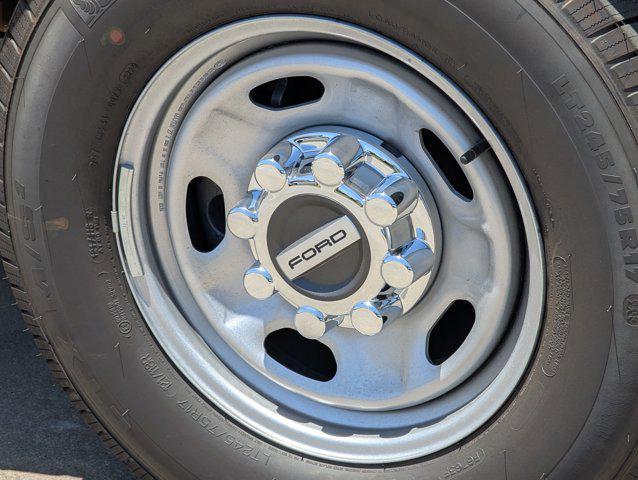 new 2025 Ford F-250 car, priced at $52,500