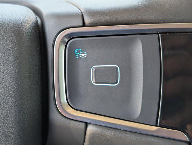 new 2025 Ford Expedition car, priced at $89,143