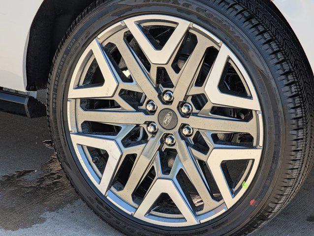new 2025 Ford Expedition car, priced at $89,143
