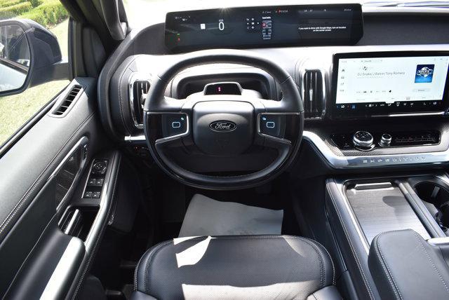 new 2025 Ford Expedition car, priced at $94,222