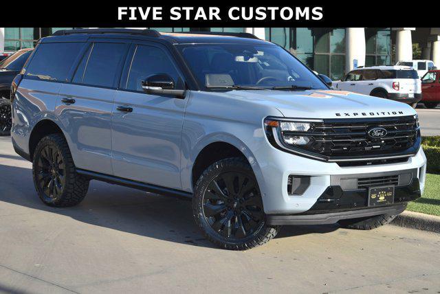 new 2025 Ford Expedition car, priced at $94,222