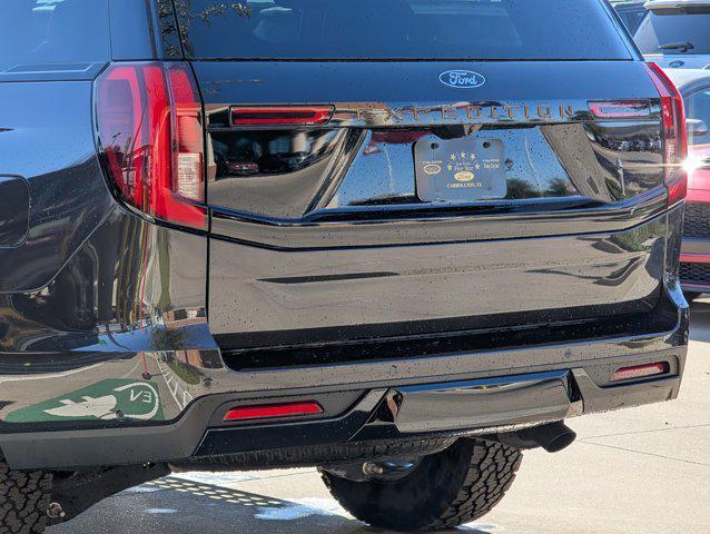 new 2025 Ford Expedition car, priced at $78,123