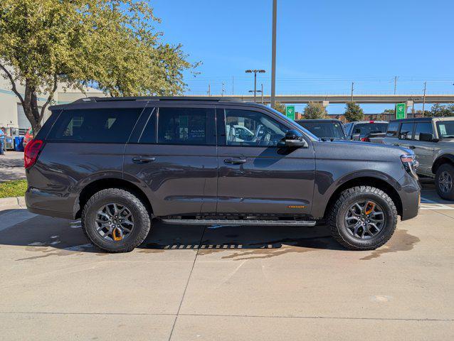 new 2025 Ford Expedition car, priced at $78,123