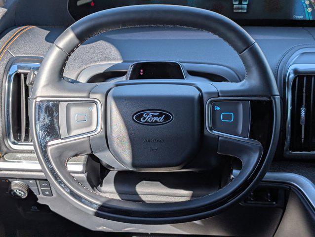 new 2025 Ford Expedition car, priced at $78,123