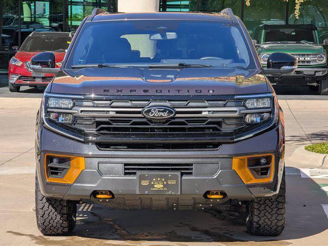 new 2025 Ford Expedition car, priced at $78,123