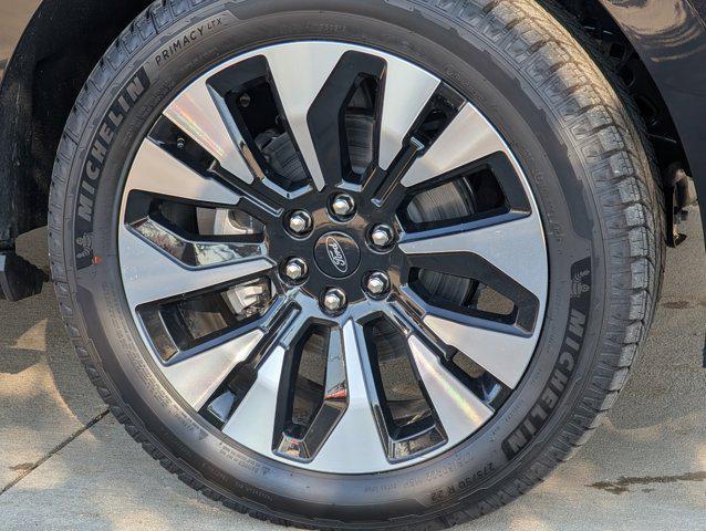 new 2025 Ford Expedition car, priced at $75,273