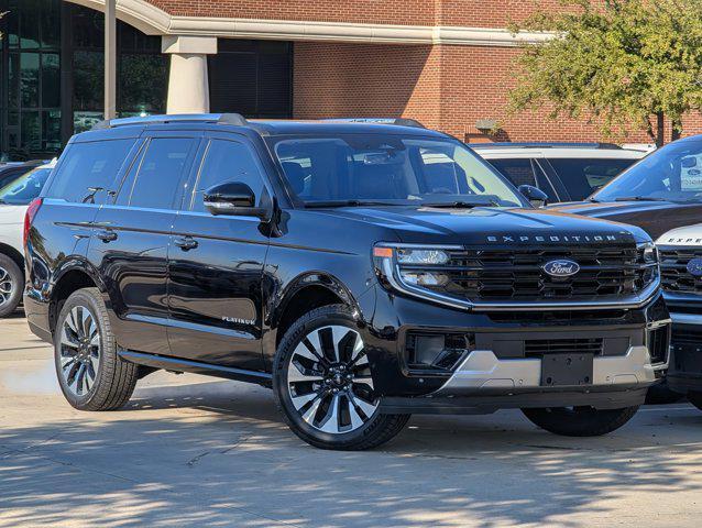 new 2025 Ford Expedition car, priced at $75,273