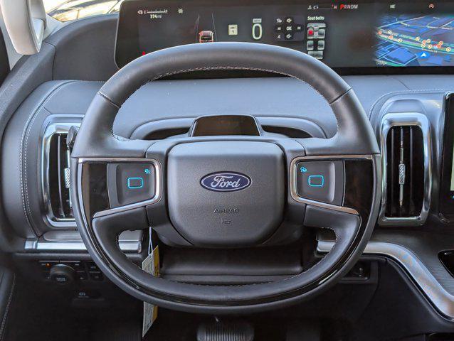 new 2025 Ford Expedition car, priced at $75,273