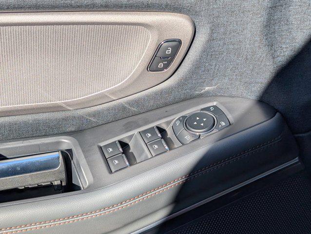 new 2025 Ford Expedition car, priced at $66,571