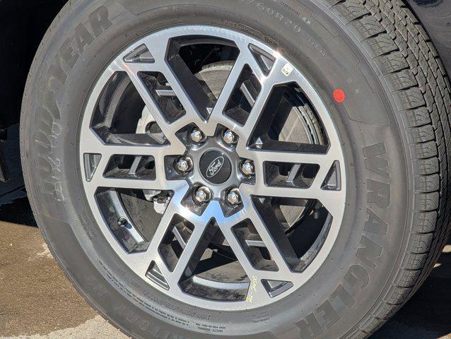 new 2025 Ford Expedition car, priced at $66,571