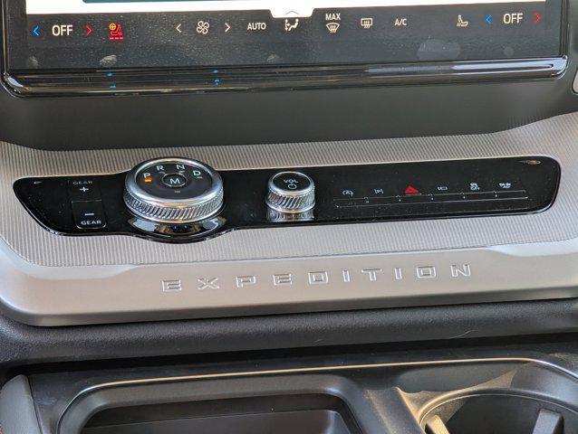 new 2025 Ford Expedition car, priced at $66,571