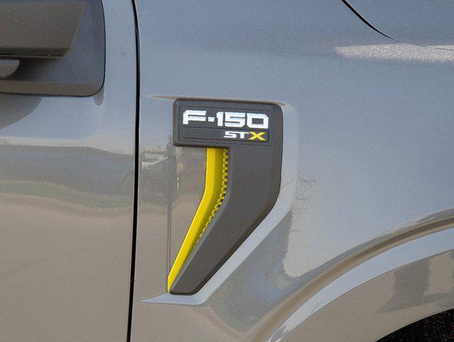 new 2025 Ford F-150 car, priced at $42,942