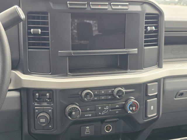 new 2024 Ford F-350 car, priced at $52,089