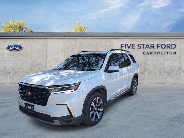 used 2023 Honda Pilot car, priced at $40,000