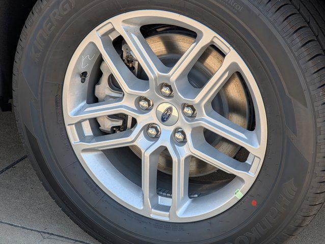 new 2025 Ford Explorer car, priced at $44,295