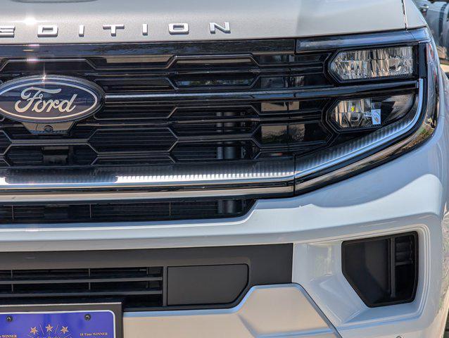 new 2025 Ford Expedition car, priced at $76,826
