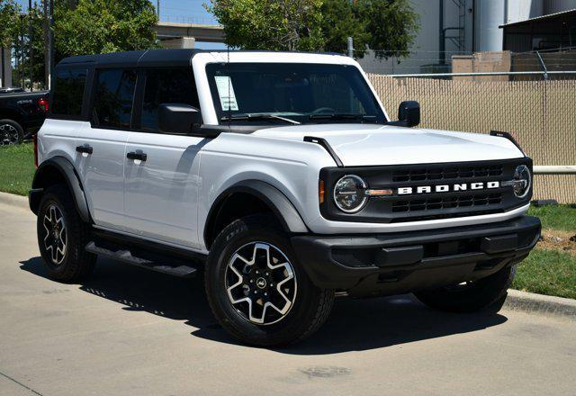 new 2025 Ford Bronco car, priced at $48,668