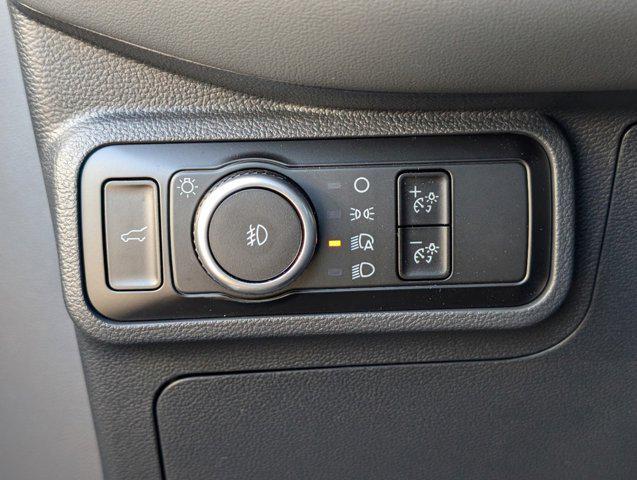 new 2025 Ford Explorer car, priced at $42,333