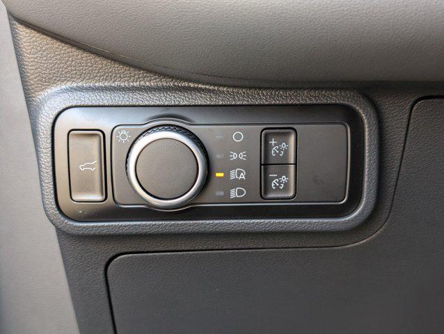 new 2025 Ford Explorer car, priced at $40,459