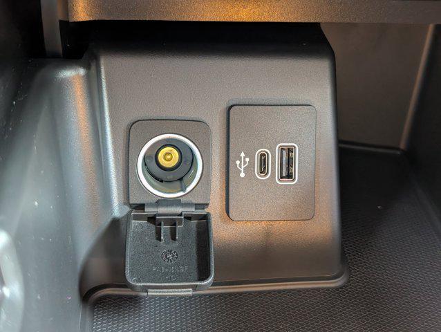 new 2025 Ford Explorer car, priced at $40,459