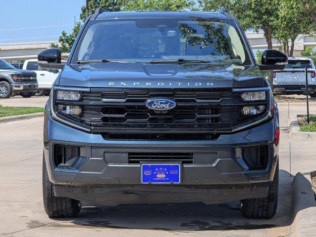 new 2025 Ford Expedition car, priced at $67,212