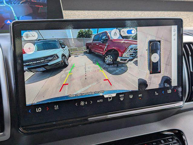 new 2025 Ford Expedition car, priced at $67,212
