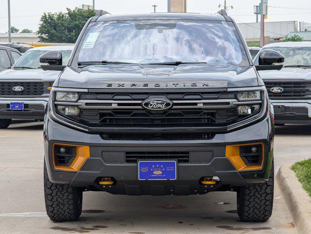 new 2025 Ford Expedition car, priced at $84,355