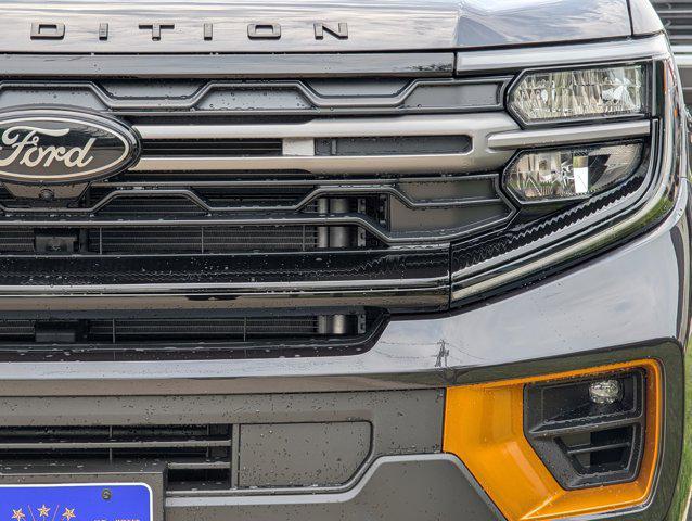 new 2025 Ford Expedition car, priced at $84,355