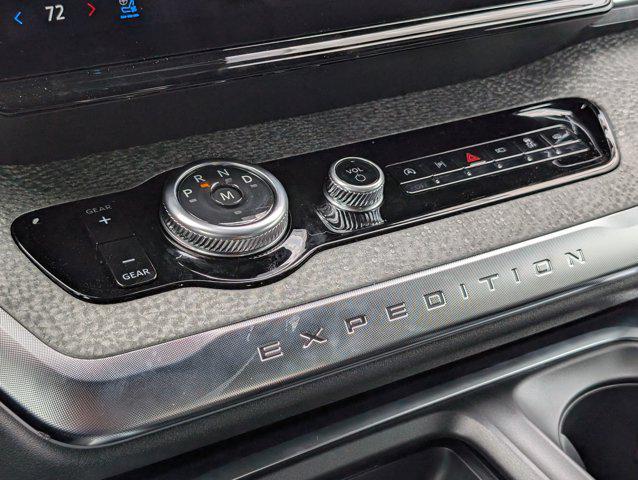 new 2025 Ford Expedition car, priced at $84,355