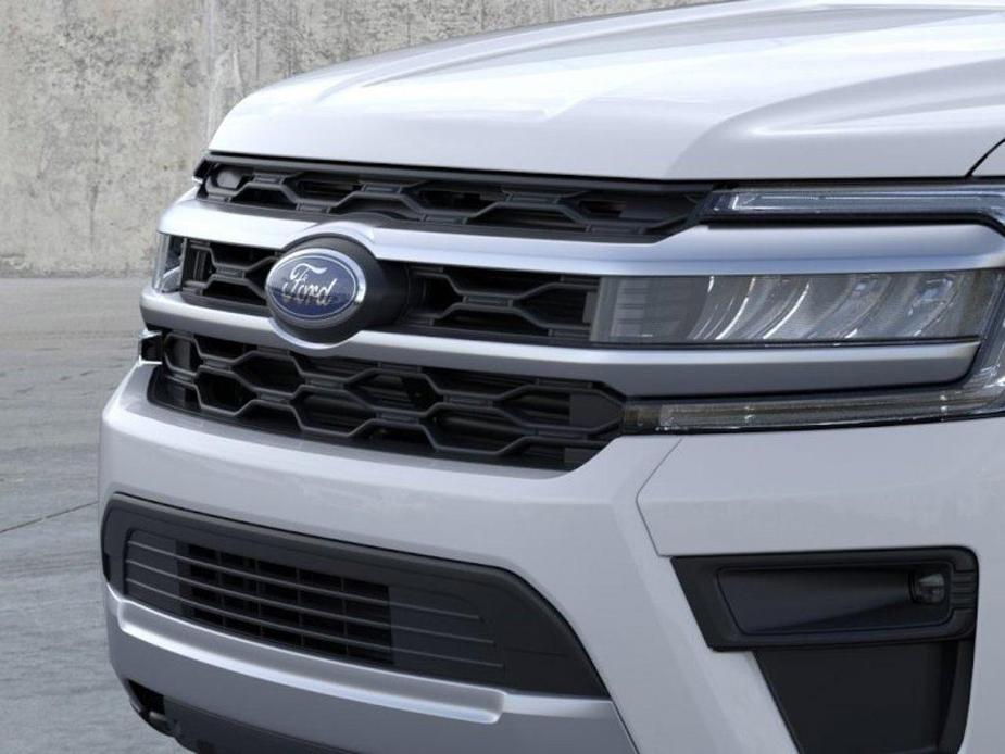 new 2024 Ford Expedition car, priced at $70,678