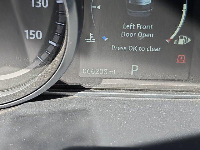 used 2017 Land Rover Discovery car, priced at $23,500