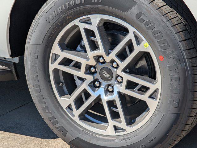 new 2025 Ford Expedition car, priced at $67,526