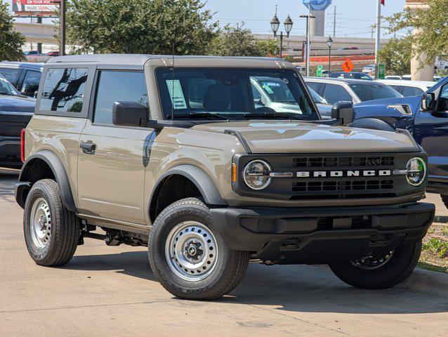 new 2025 Ford Bronco car, priced at $41,453