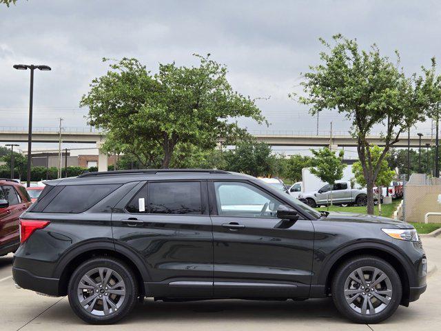 new 2024 Ford Explorer car, priced at $45,398