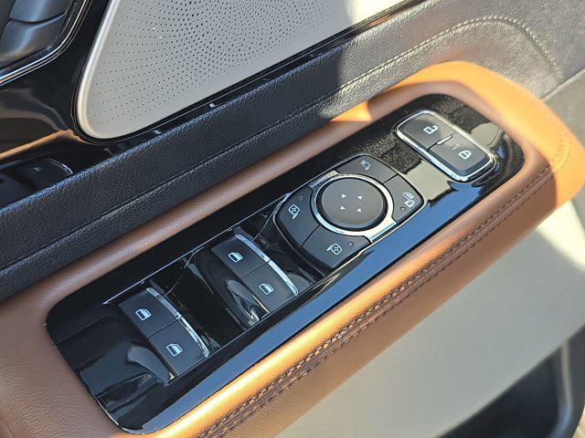 used 2020 Lincoln Aviator car, priced at $25,000