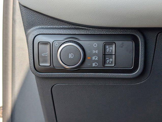 new 2025 Ford Explorer car, priced at $41,789