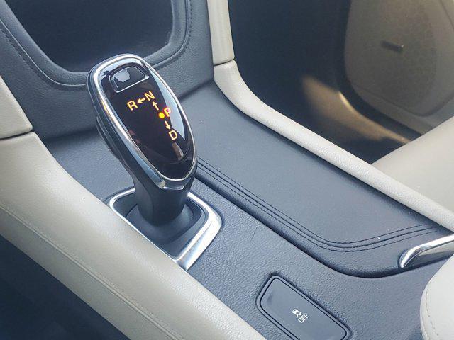 used 2017 Cadillac XT5 car, priced at $16,000