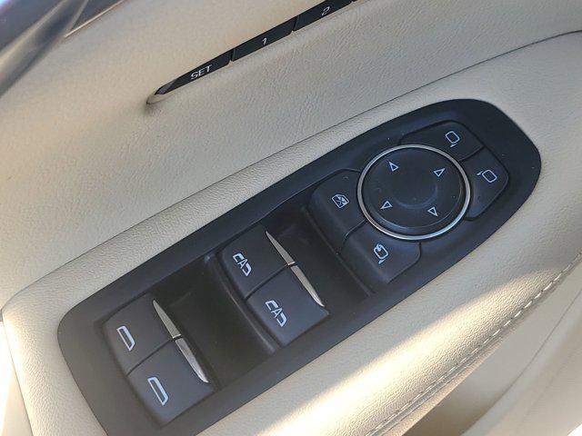 used 2017 Cadillac XT5 car, priced at $16,000