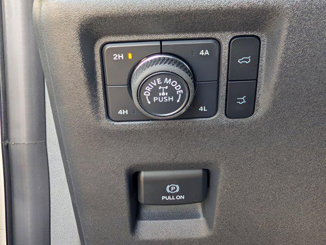 new 2025 Ford Expedition car, priced at $79,184