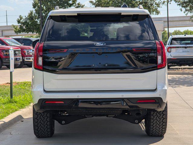 new 2025 Ford Expedition car, priced at $79,184