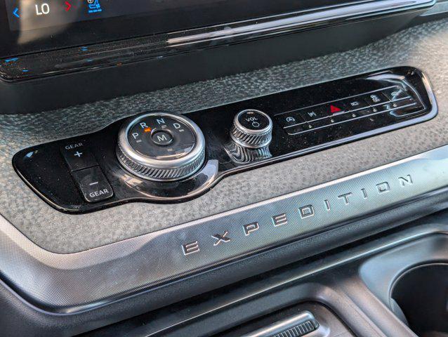 new 2025 Ford Expedition car, priced at $79,184